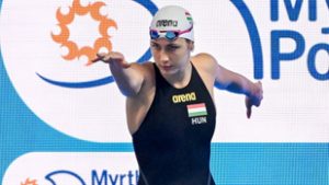 Ábrahám Minna minden idők hetedik legjobb idejét úszta 200 yardon