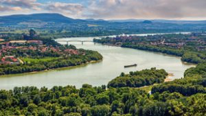 Bárdos Deák Péter: Hágai megegyezésre várva