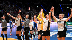 A magyar válogatott közvetlen riválisa magabiztos győzelemmel nyitott a világbajnokságon