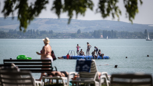Döntött az üzemeltető: rendezettebb strandok várják jövőre a Balatonra látogatókat