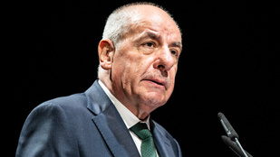 Sulyok Tamás mégis mond újévi beszédet, de nem egyedül