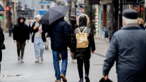 Bár vasárnap már napos idő lesz, azonban még szükség lehet az esernyőre