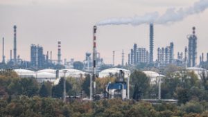 Műszaki hiba okozta a tüzet, jövő őszre fejeződhet be a Dunai Finomító javítása