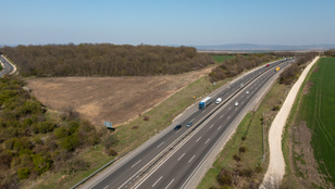 Drágul a teherfuvarozás: az útdíjak és a bírságok is emelkednek