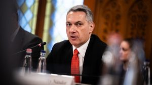 Lázár Jánost először kiröhögték, amikor beszámolt a milliókat érintő tervéről