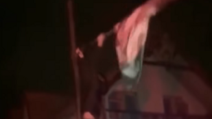 Leszedte a magyar zászlót egy román focidrukker Csíkszeredán