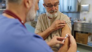 Készüljenek fel: tombol a szupermutáns vírus Nagy-Britanniában, és ez szinte biztosan lecsap Magyarországra