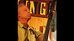 Kutyasétáltatás közben gázolták halálra a Grammy-díjra jelölt zenészt