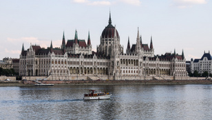 Megkérdeztük a kormányt, mennyire lehet komolyan venni a költségvetéseket