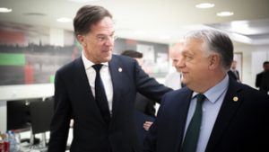 Trónok harca a Kremlben: Orbán Viktor lett Jon Snow, Mark Rutte az Éjkirály