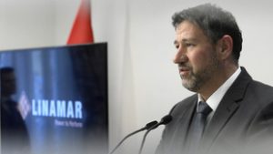 Simonka György bevallotta, több politikai szövetségesének is jól fizető állást szerzett