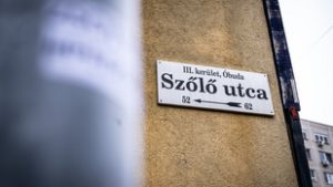 21 Kutatóközpont: a megkérdezettek fele tartja felelősnek a kormányt a Szőlő utcai ügyért