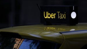 Új funkcióval növeli az utasok biztonságát az Uber