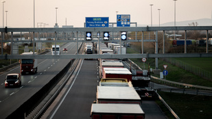 Tárgyalnának a fuvarozók a minisztériummal az útdíjemelésről