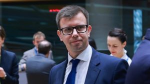 Belső chatcsatornán arról beszélt az egyik miniszter, hogy nekirontottak Brüsszelben, azonnal vétózott