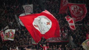 Több mint 12 millió euróra büntette a német labdarúgóklubokat a DFB