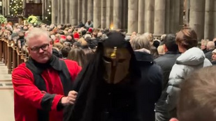Ördögöt űztek ki a kölni dómból a hívők szeme láttára szenteste