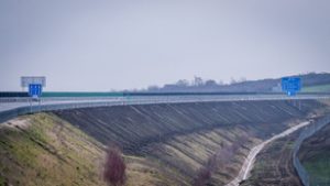 Lázár János: A Strabag átb*szott bennünket, de mi levertük rajtuk