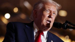 Donald Trump a gyász napján is támadott