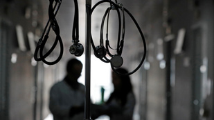 Betelt a pohár az ápolóknál, tiltakoznak az új digitális rendszer ellen