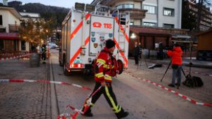 Rendkívüli sajtótájékoztatót tartanak a tragikus svájci tűzeset után a hatóságok