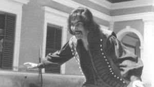 Az első és a negyedik felesége ugyanaz volt, virágnevéhez az apja ragaszkodott