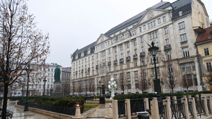 Hárommilliárd euró új hitelt vett fel Magyarország