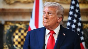 Donald Trump súlyos csapást mér Iránra, ha elkezdik gyilkolni a tüntetőket