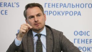 Újabb korrupciós botrány Ukrajnában: mintegy hetvenmillió dollárt loptak el, és veszélyes lőszert szállítottak a frontra