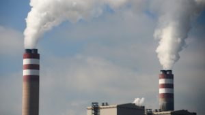 Tíz nap kellett a világ leggazdagabb egy százalékának, hogy kimerítse az éves szénkibocsátási keretet