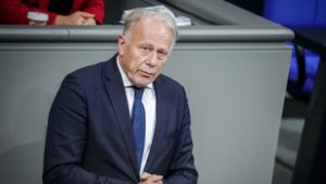 Egy volt német miniszter szerint katonai erőfitogtatással kellene válaszolni Trump Grönlanddal kapcsolatos követeléseire