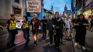 Garázdaság miatt indítottak eljárást azok ellen, akik Hadházy Ákos tüntetésén egy ferences pappal kiabáltak