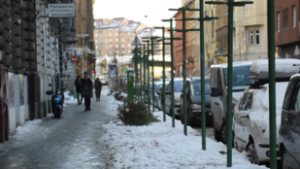 Majdnem halálra fagyva, hóban fekve találtak rá egy 14 éves, kórházból megszökött fiúra Budapesten