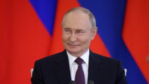 Már az Európai Bizottság is arról beszél, hogy béketárgyalásokra lesz szükség Vlagyimir Putyinnal