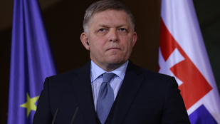 Meglepő helyszínen fogadja Donald Trump Robert Ficót