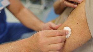 Tombol az influenzajárvány, már 17 beteget ápolnak intenzív osztályon