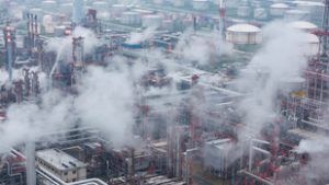 Hónapok után újraindult a termelés Szerbia egyetlen kőolaj-finomítójában