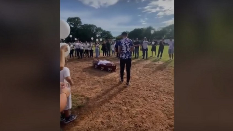 Halála után egy nappal rúgta élete utolsó gólját a 19 éves futballista