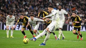 A 100. percben döntőtt Mbappé, kis híján megakadt a Real Madrid torkán a kiesőjelölt