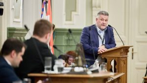 Nyílt vita robbant a Győr Szol ügyében: az elnök cáfol, a polgármester tüntetést hirdetett