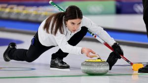 Az olaszok megigéző tekintetű és temperamentumos curlingeséből tökéletes Bond-lány lehetne