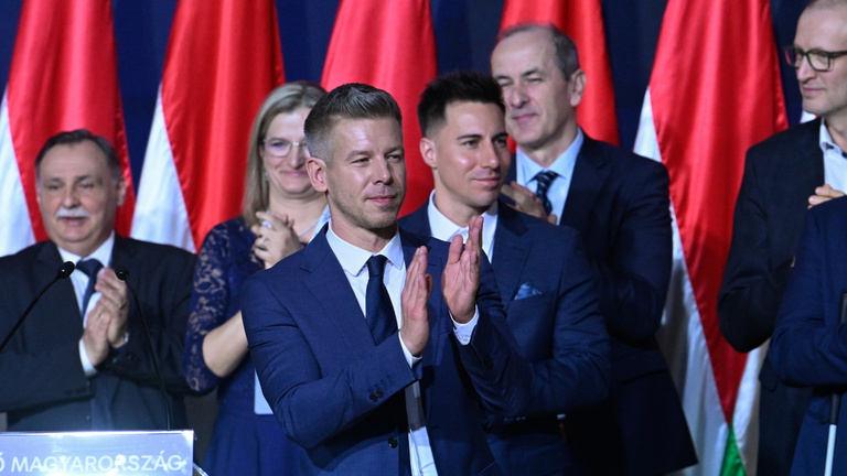 Orbán-harapást szőrével? - Tisza-programboncolás